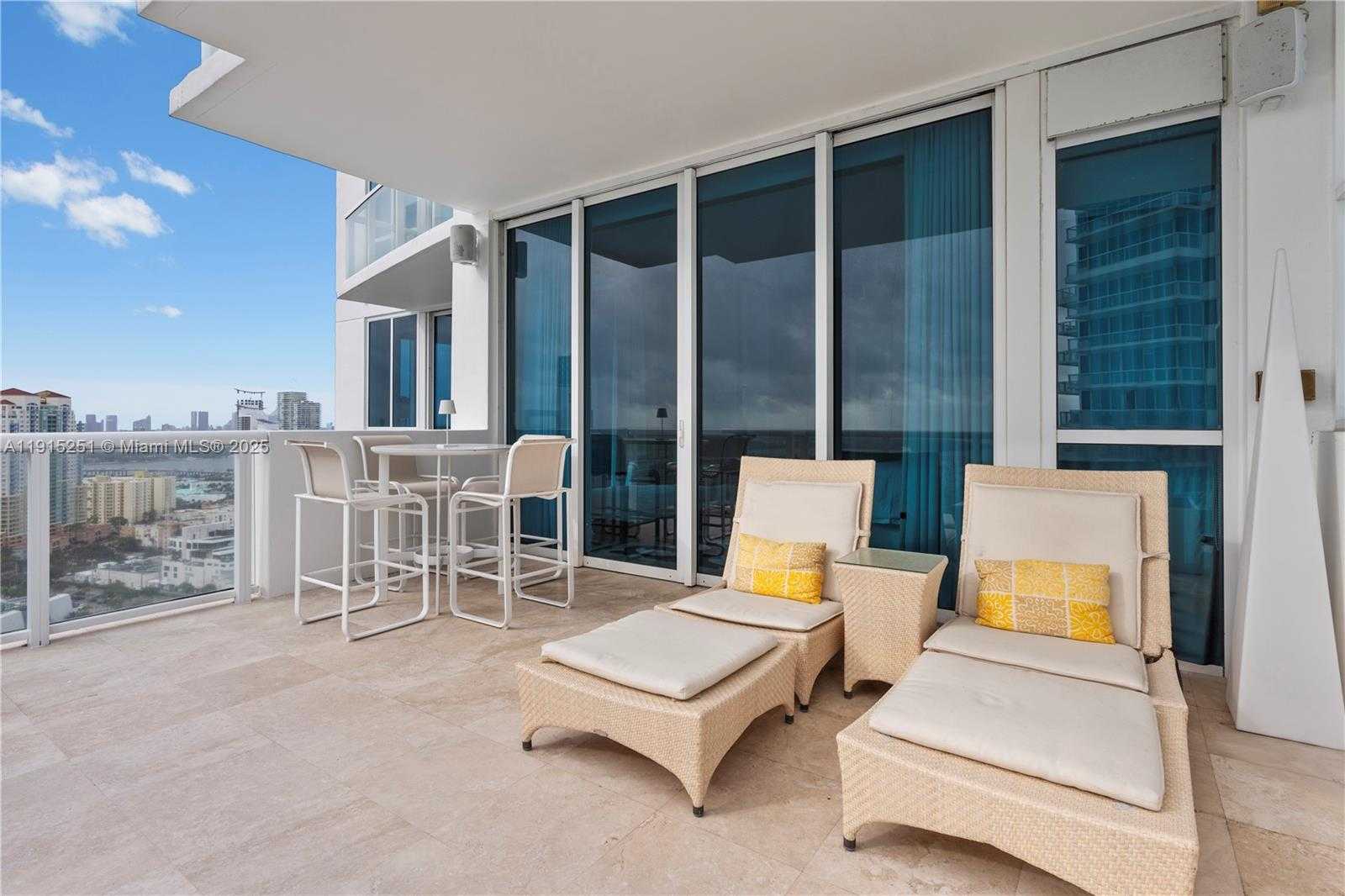 Small Image of 50 SOUTH POINTE DR #2703, Miami Beach Number 34