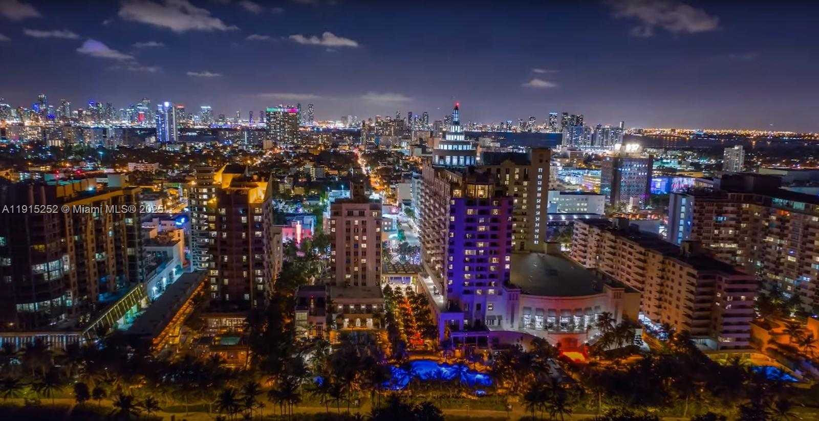 Small Image of 1621 COLLINS AVE #505, Miami Beach Number 22