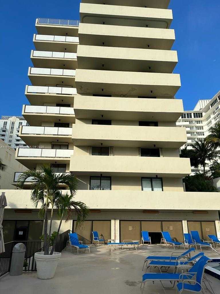 Small Image of 1621 COLLINS AVE #505, Miami Beach Number 3