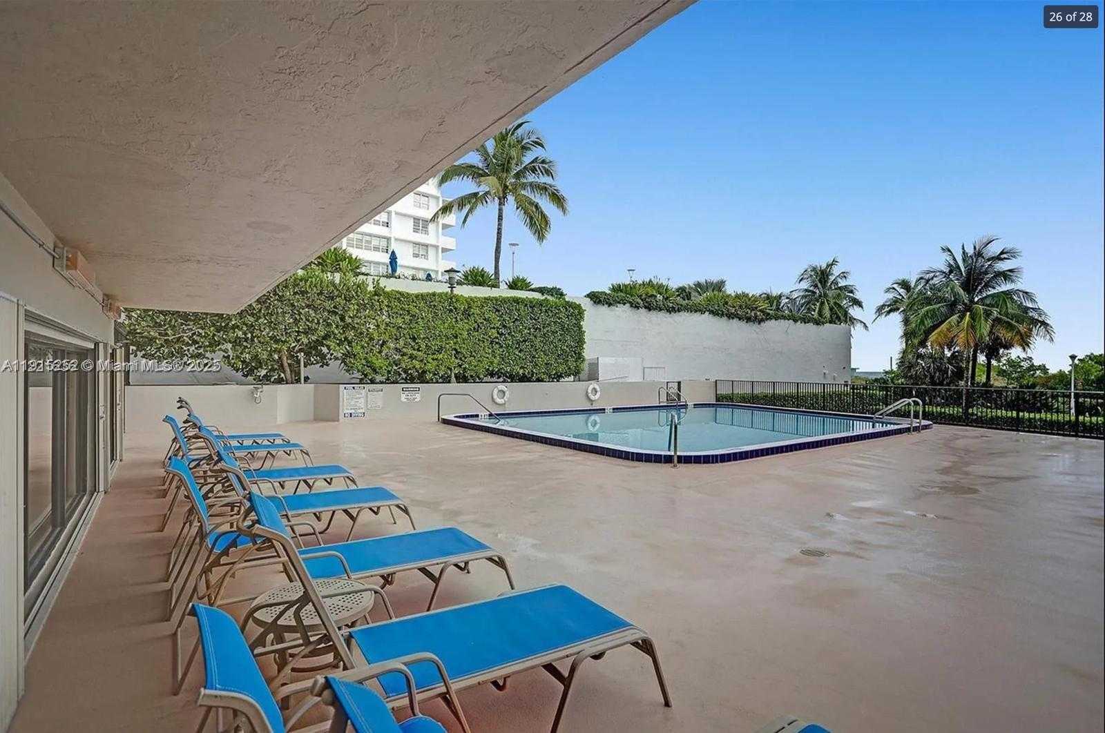 Small Image of 1621 COLLINS AVE #505, Miami Beach Number 5