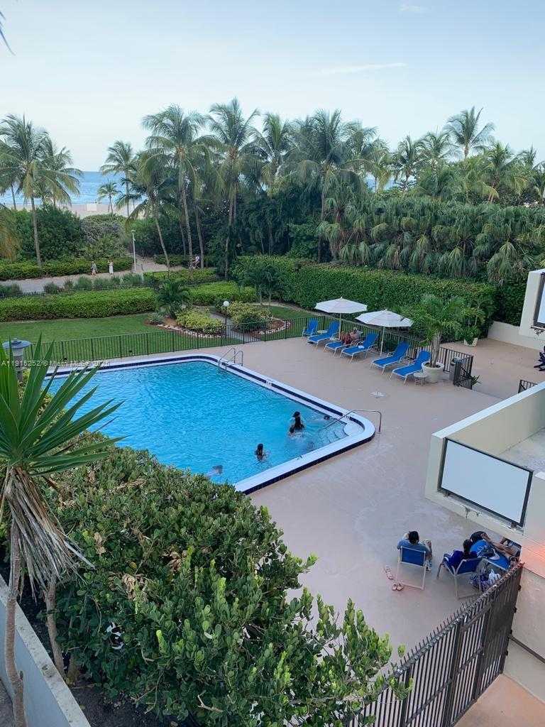 Small Image of 1621 COLLINS AVE #505, Miami Beach Number 7