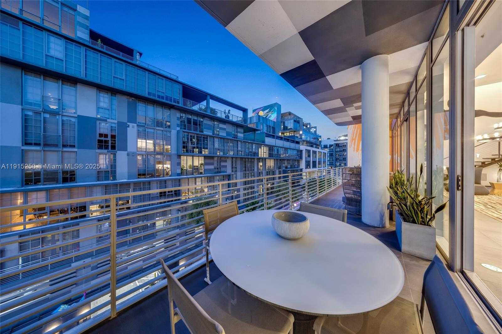 Small Image of 250 NORTH WEST 24TH ST #PHA, Miami Number 26