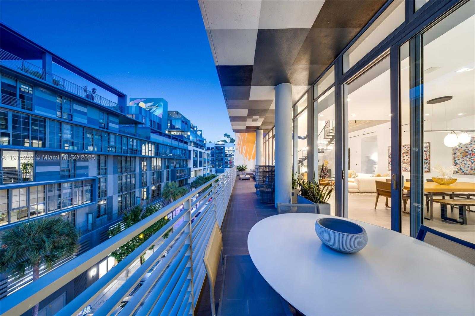 Small Image of 250 NORTH WEST 24TH ST #PHA, Miami Number 27