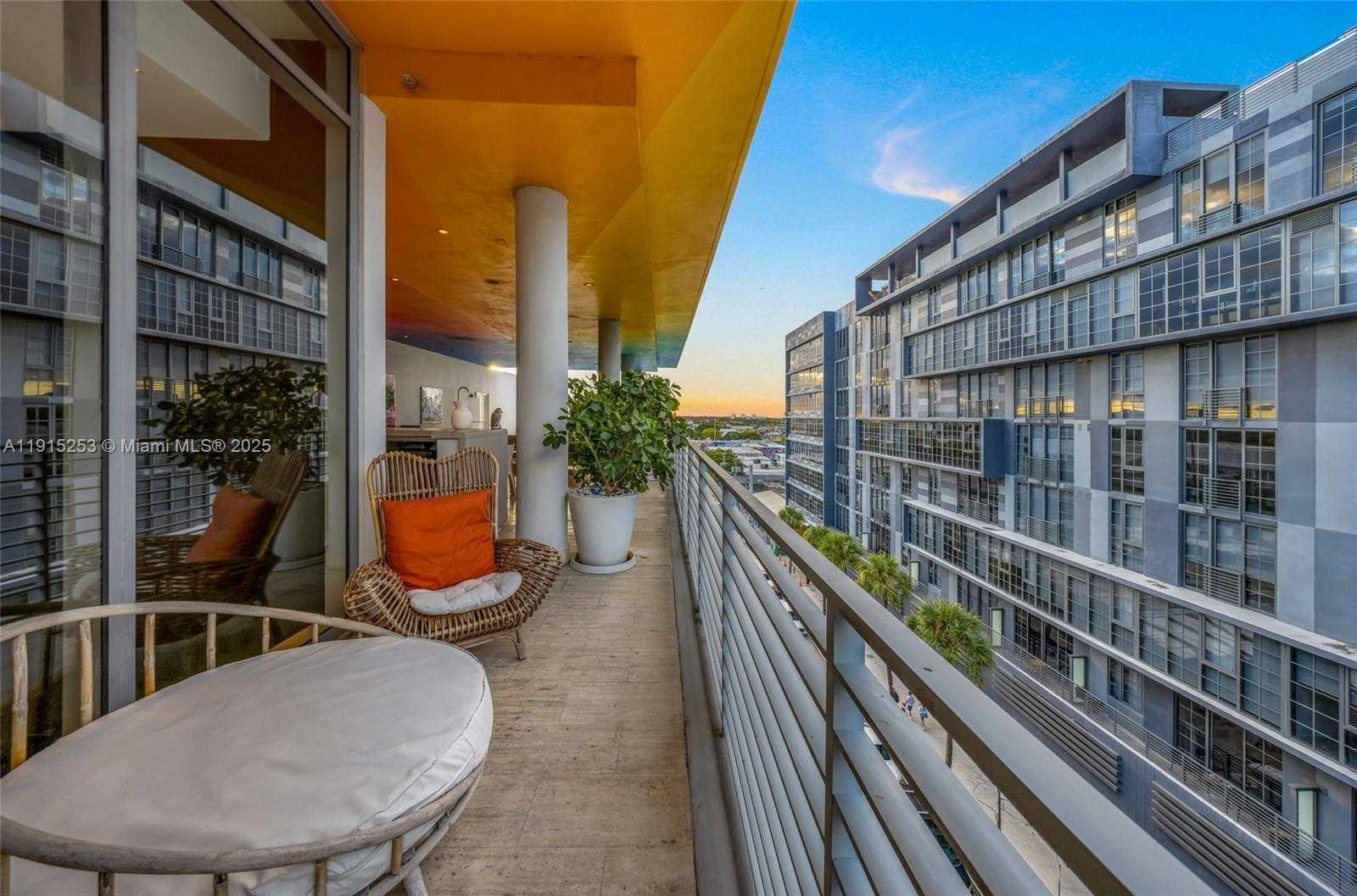 Small Image of 250 NORTH WEST 24TH ST #PHA, Miami Number 28