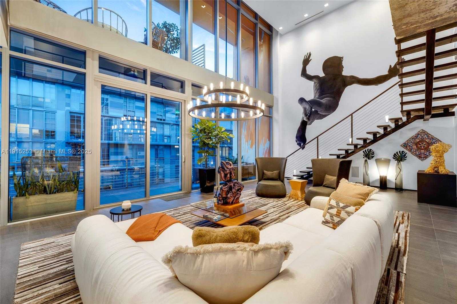 Small Image of 250 NORTH WEST 24TH ST #PHA, Miami Number 3