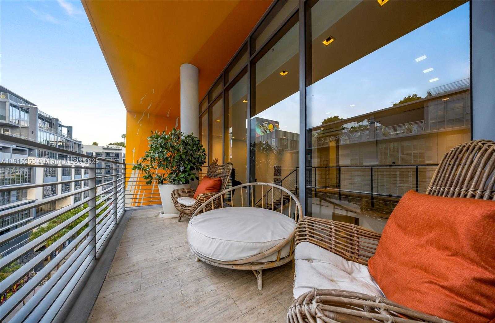 Small Image of 250 NORTH WEST 24TH ST #PHA, Miami Number 51