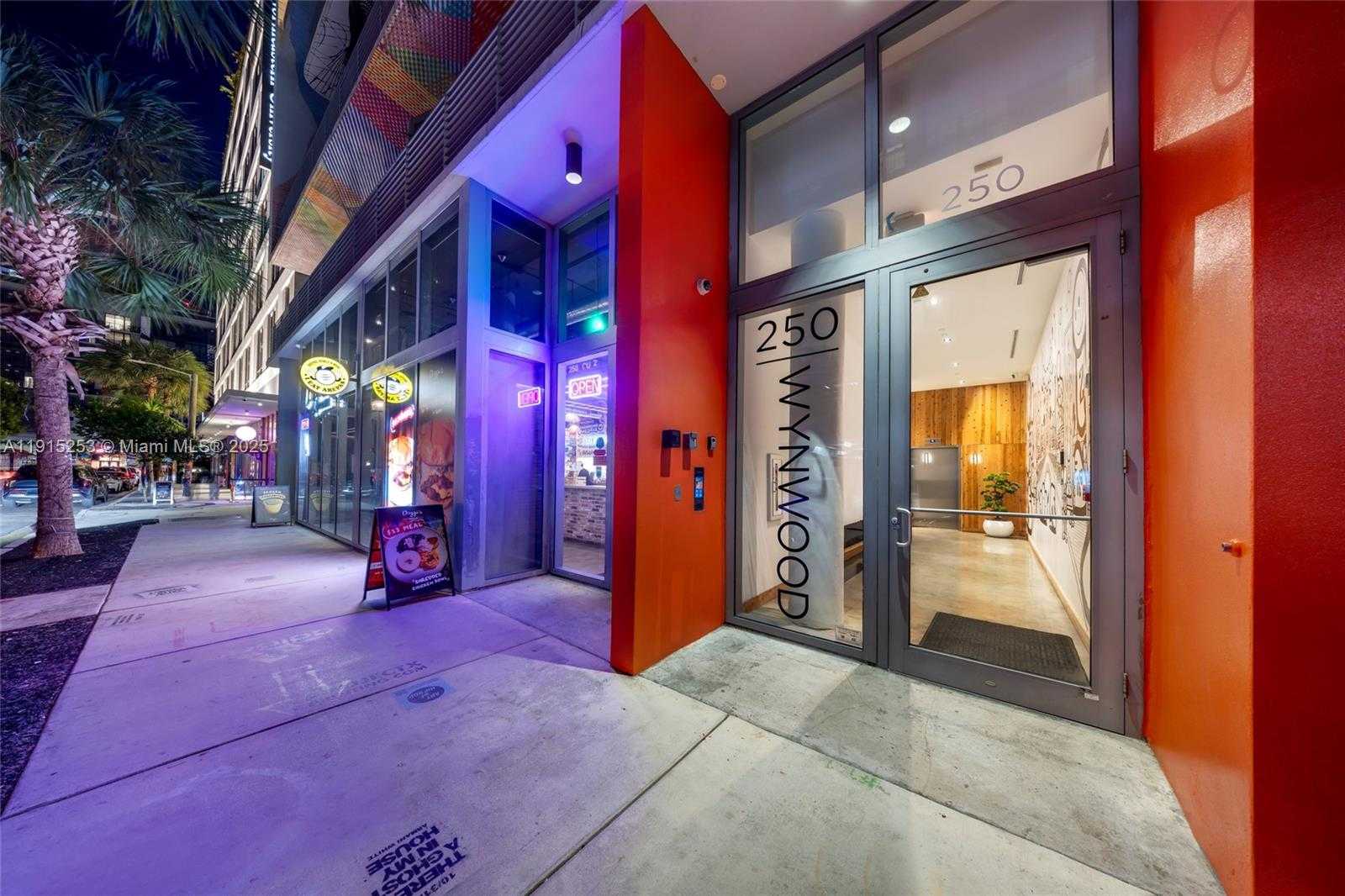 Small Image of 250 NORTH WEST 24TH ST #PHA, Miami Number 63