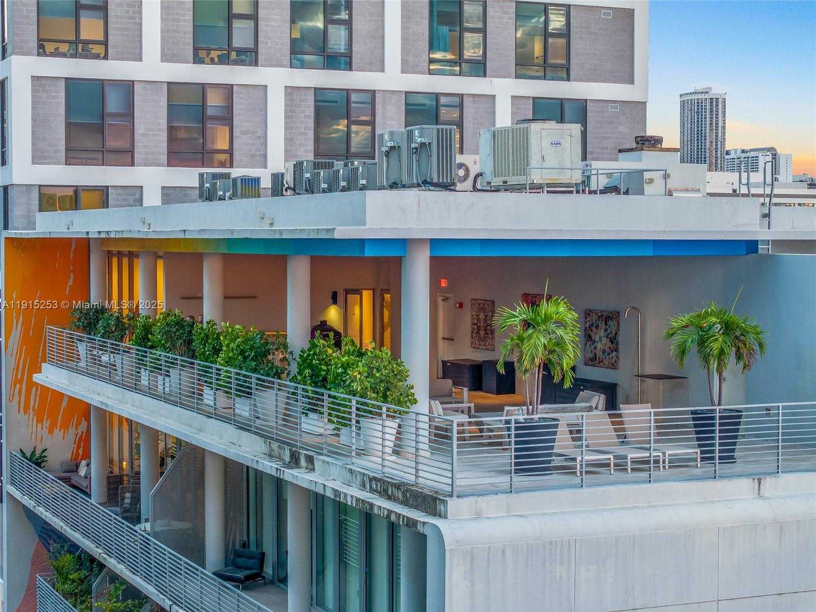 Small Image of 250 NORTH WEST 24TH ST #PHA, Miami Number 69