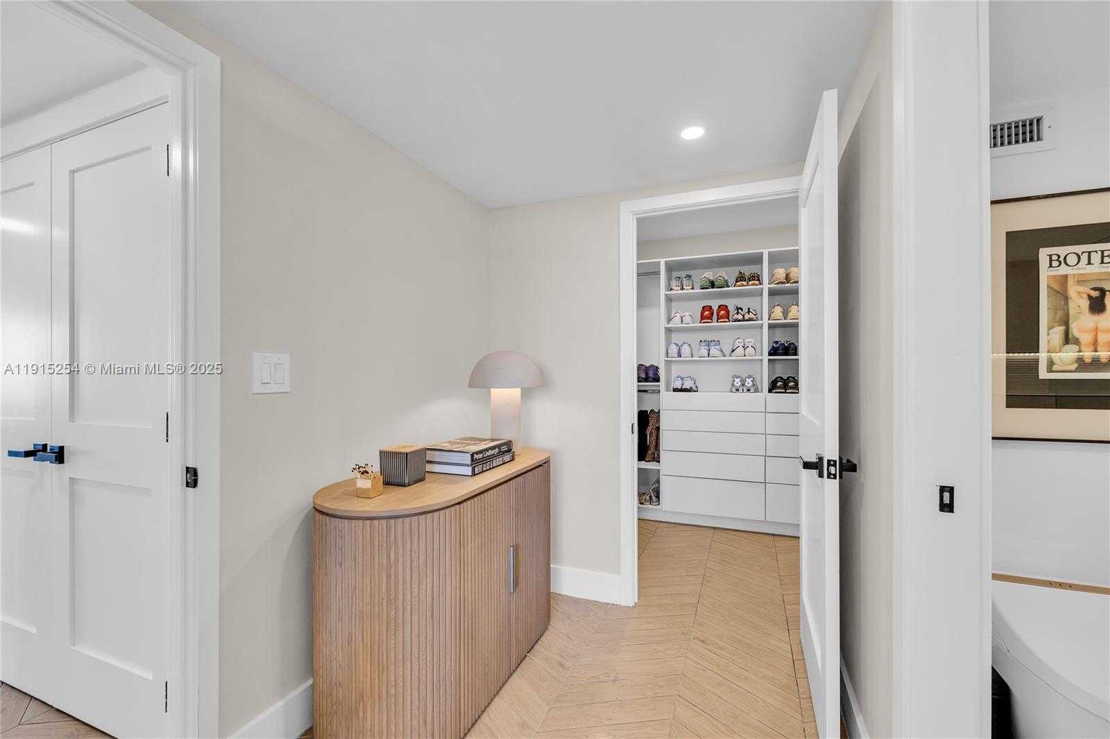 Small Image of 5660 COLLINS AVE #18D, Miami Beach Number 20