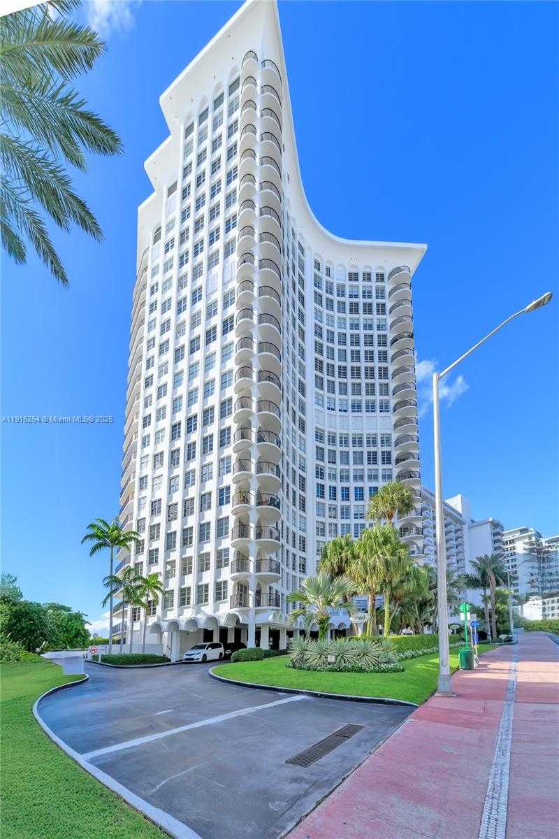 Small Image of 5660 COLLINS AVE #18D, Miami Beach Number 30