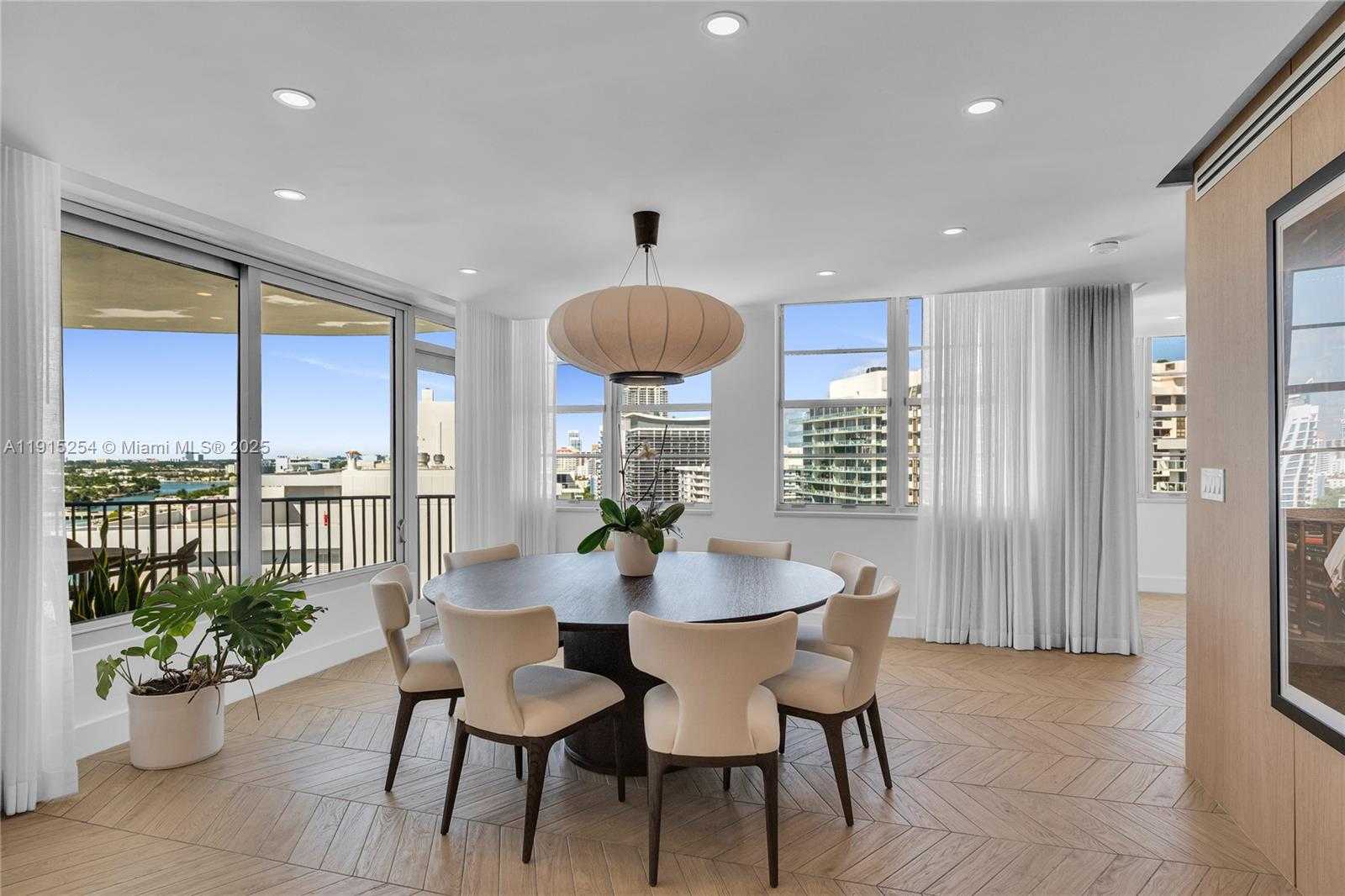 Small Image of 5660 COLLINS AVE #18D, Miami Beach Number 6