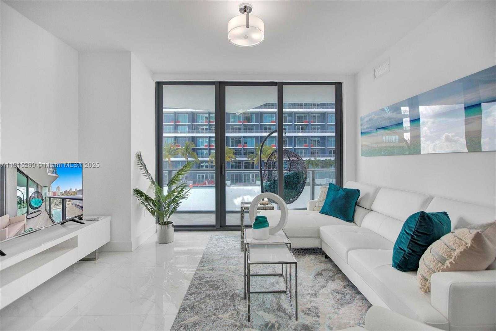 Small Image of 1300 SOUTH MIAMI AVE #1407, Miami Number 12