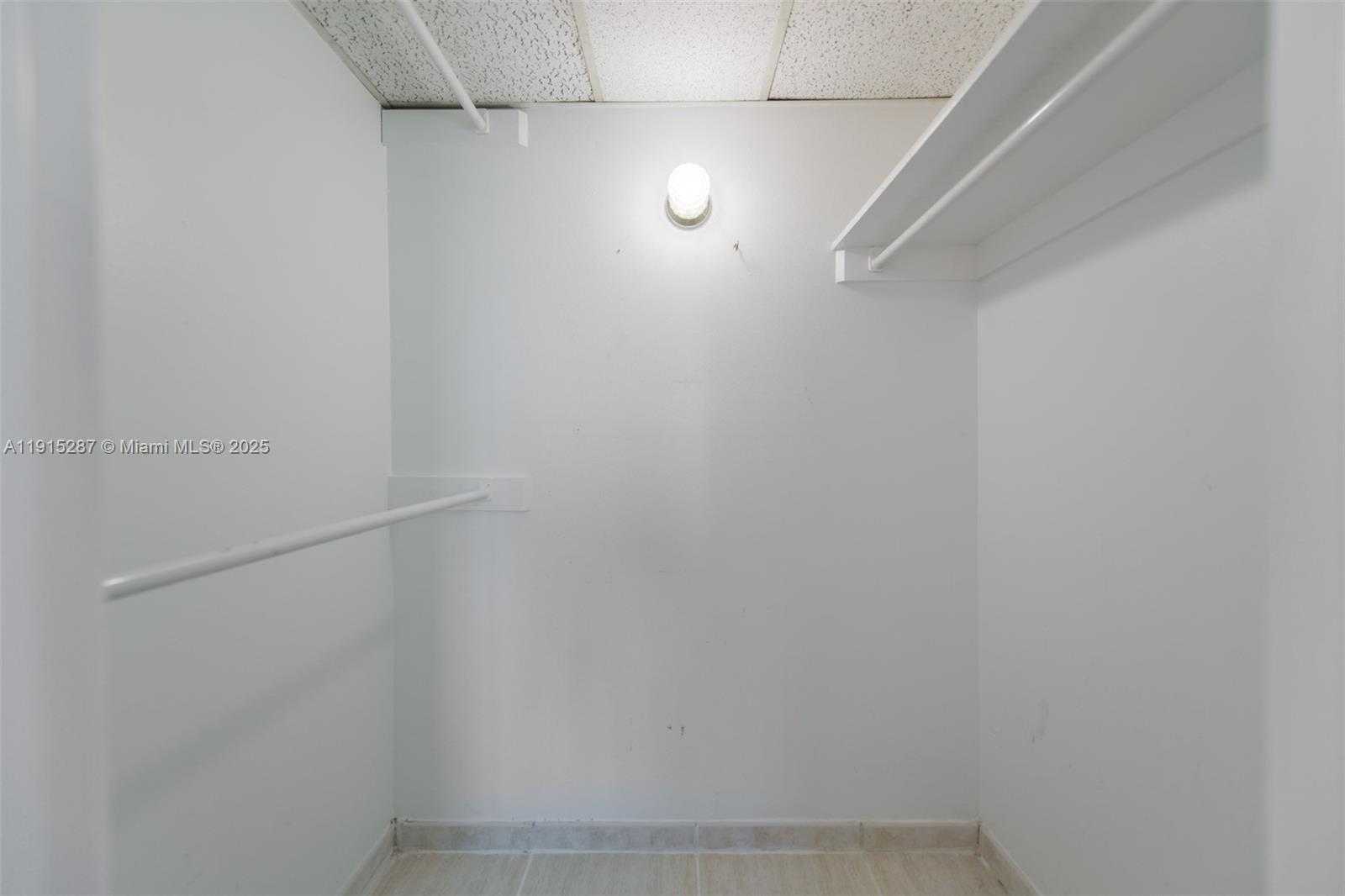 Small Image of 1950 SOUTH OCEAN DR #17N, Hallandale Beach Number 17