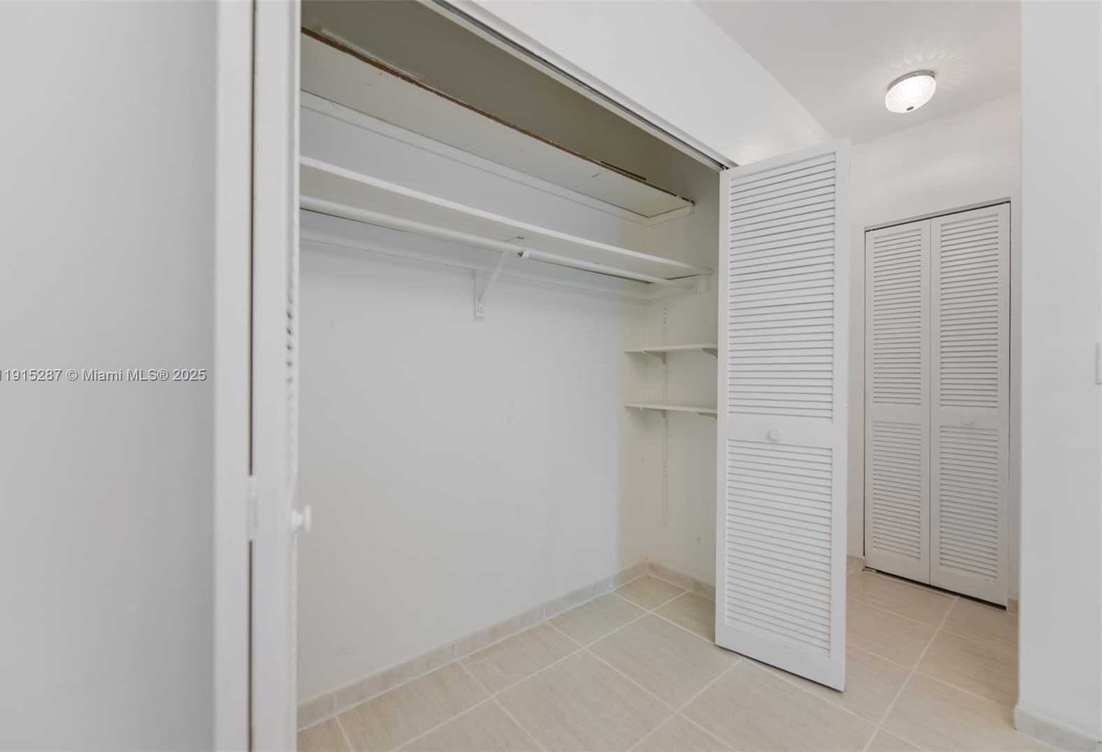 Small Image of 1950 SOUTH OCEAN DR #17N, Hallandale Beach Number 8