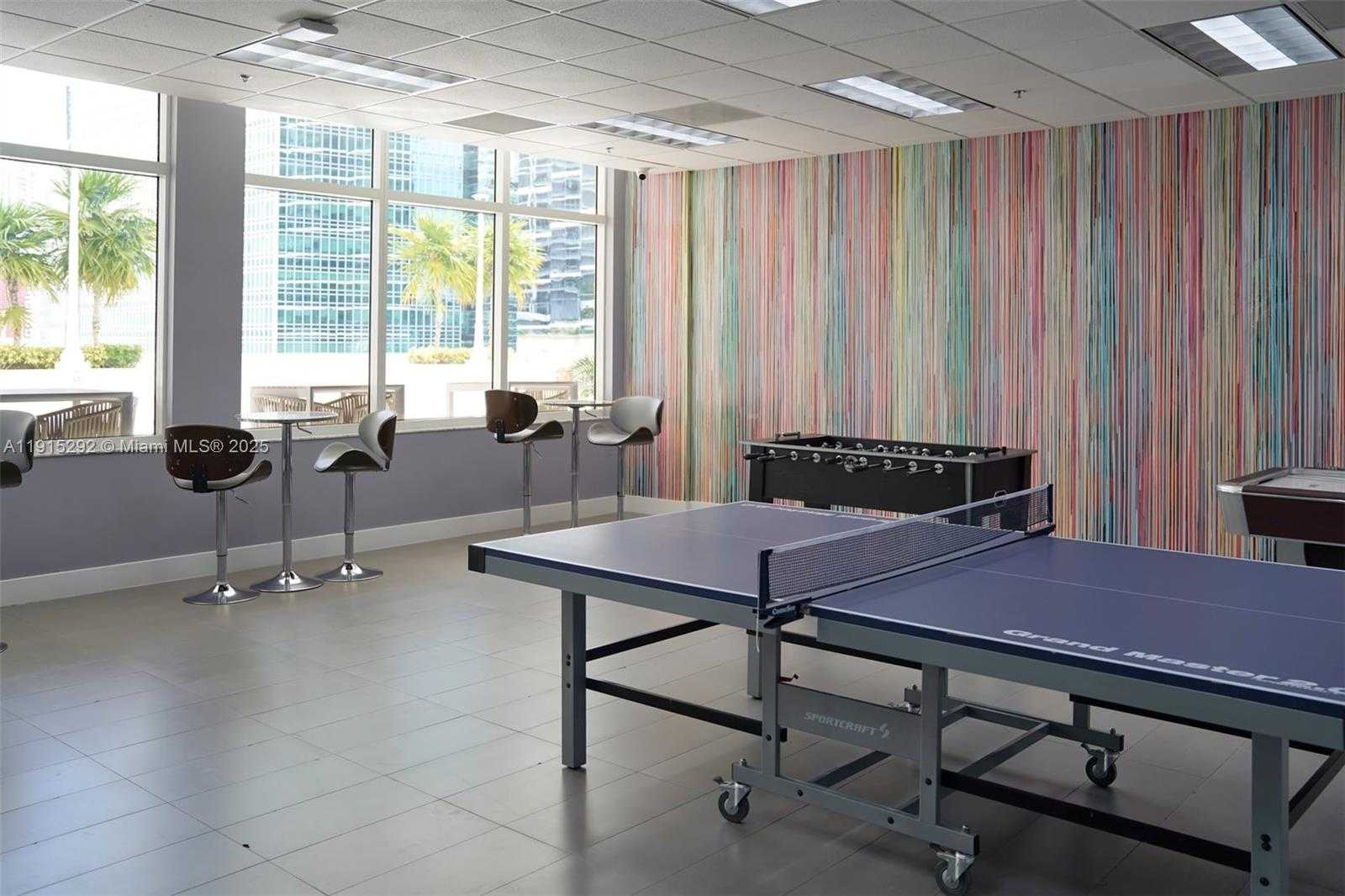 Small Image of 1200 BRICKELL BAY DR #1406, Miami Number 19