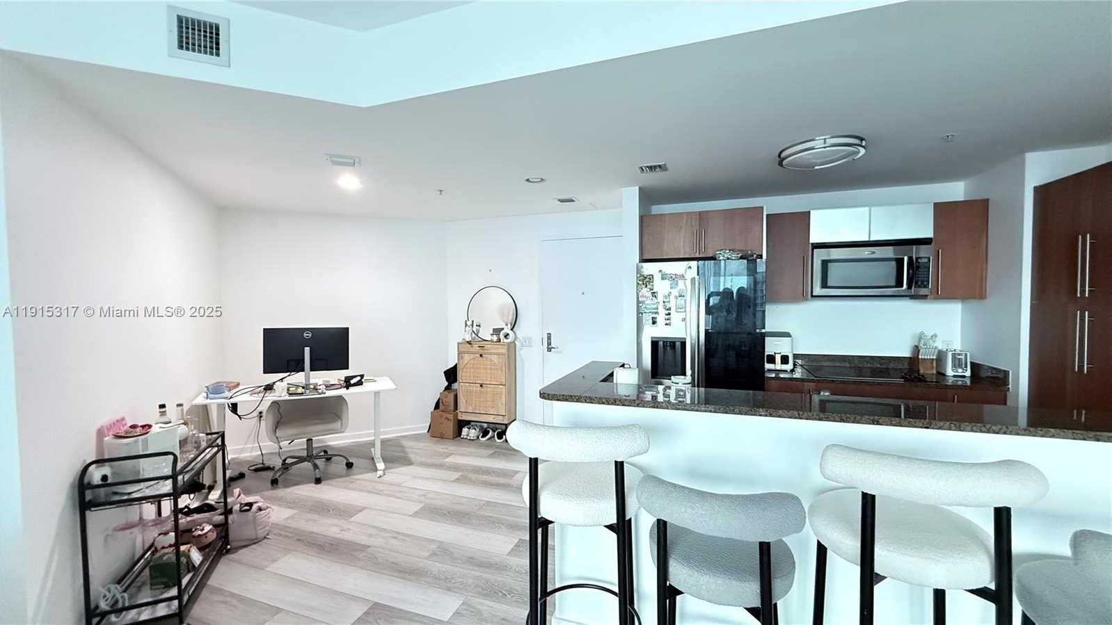 Small Image of 300 SOUTH BISCAYNE BLVD #T-2407, Miami Number 12