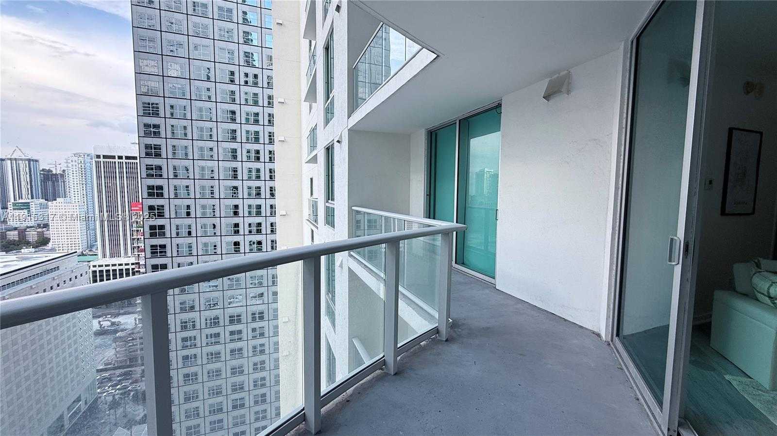 Small Image of 300 SOUTH BISCAYNE BLVD #T-2407, Miami Number 18