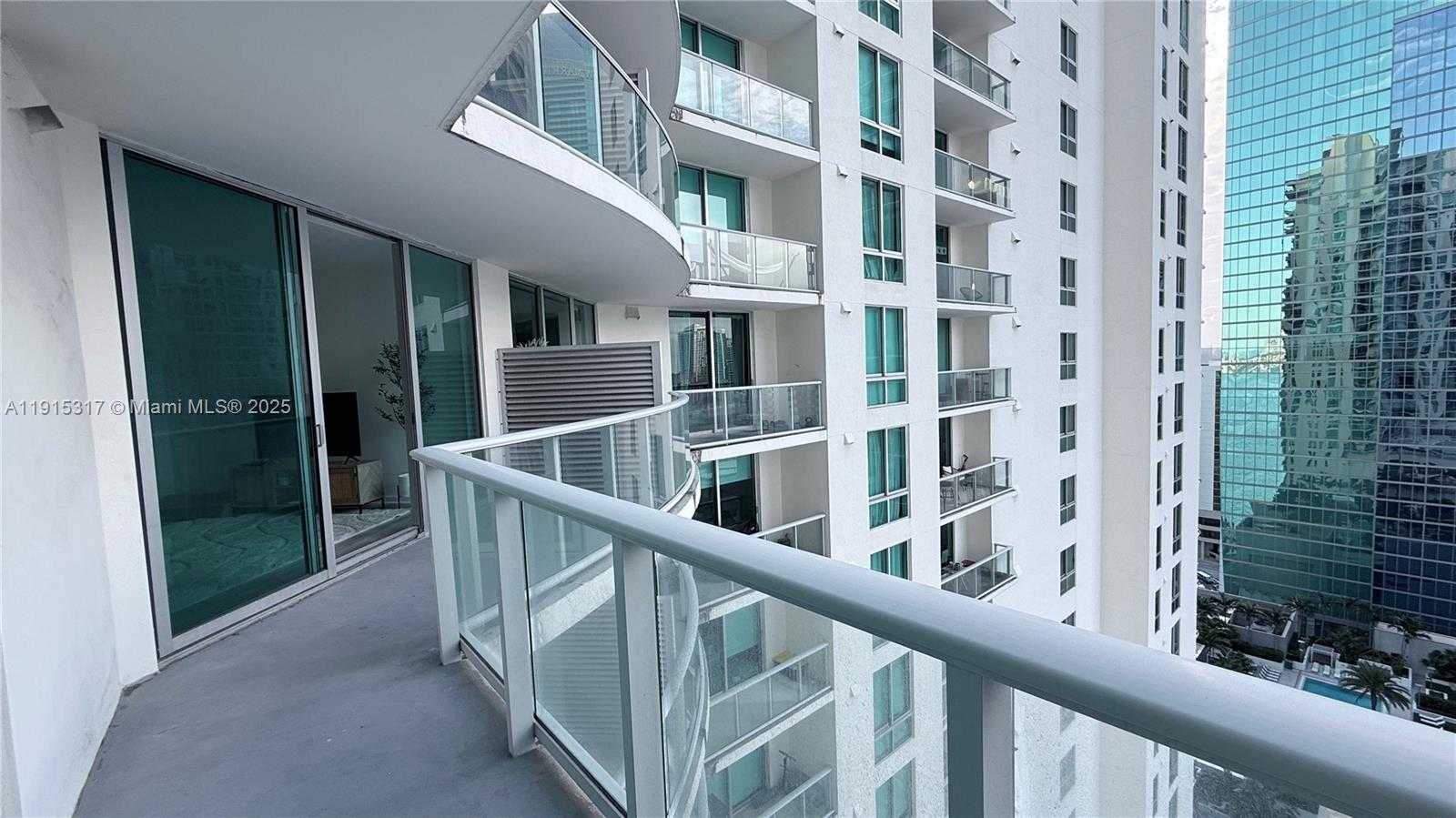 Small Image of 300 SOUTH BISCAYNE BLVD #T-2407, Miami Number 20