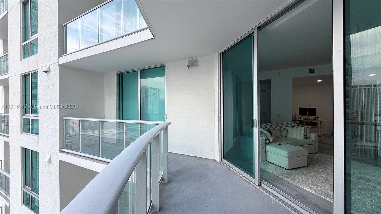 Small Image of 300 SOUTH BISCAYNE BLVD #T-2407, Miami Number 21