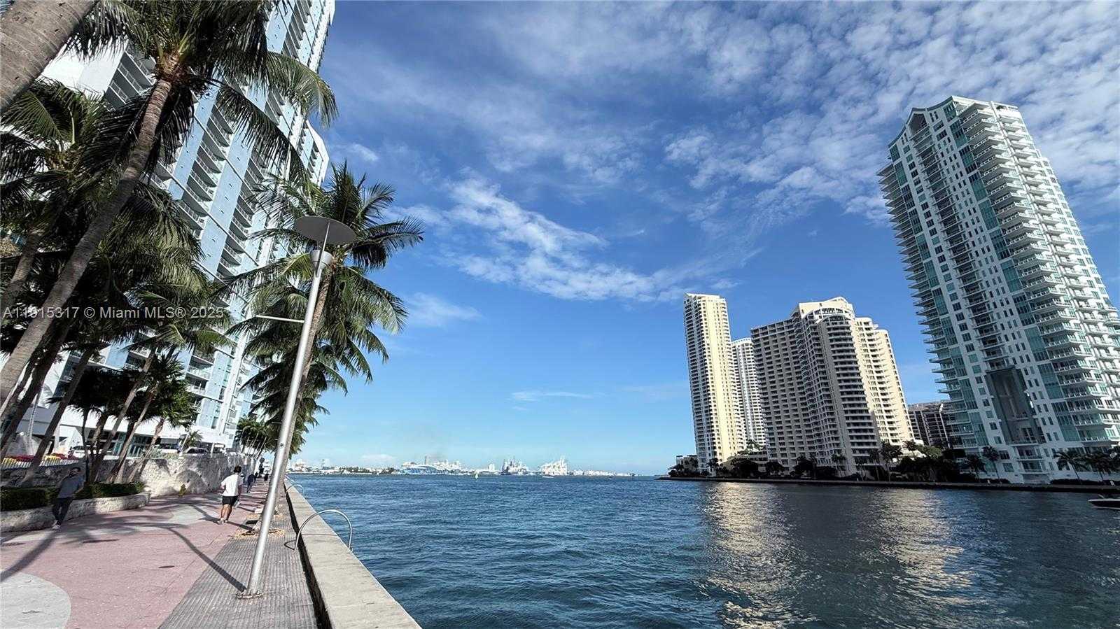 Small Image of 300 SOUTH BISCAYNE BLVD #T-2407, Miami Number 24