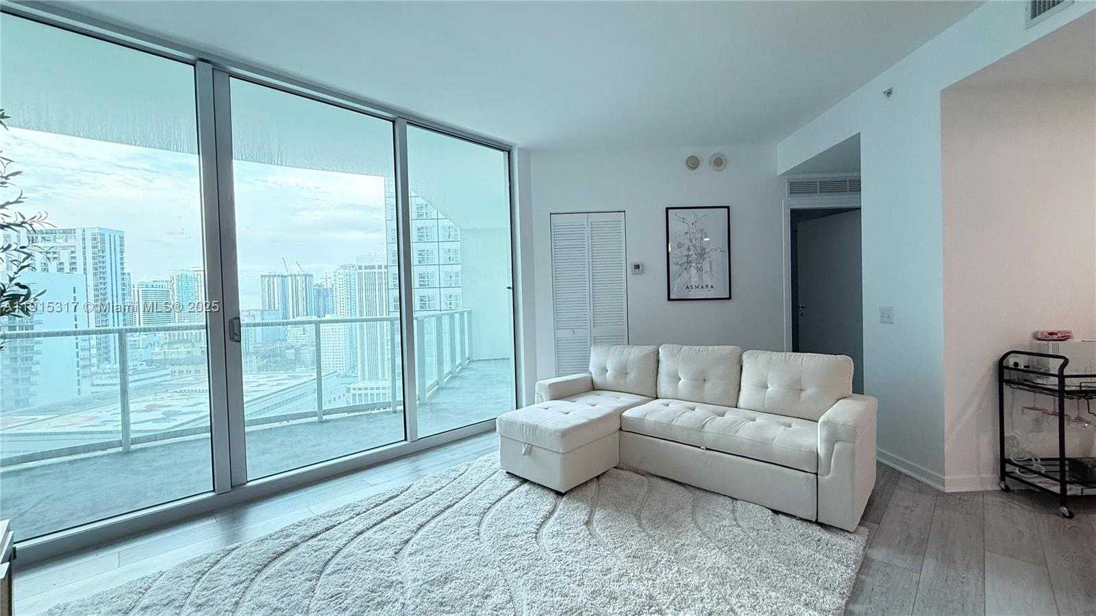 Small Image of 300 SOUTH BISCAYNE BLVD #T-2407, Miami Number 3