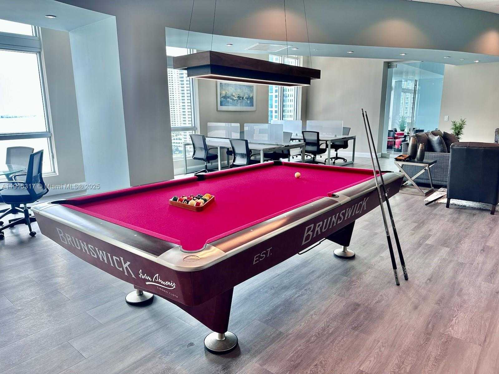 Small Image of 300 SOUTH BISCAYNE BLVD #T-2407, Miami Number 31