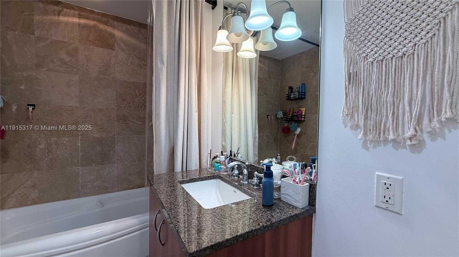 Small Image of 300 SOUTH BISCAYNE BLVD #T-2407, Miami Number 8