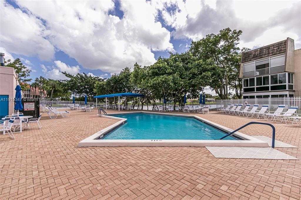 Small Image of 9090 LIME BAY BLVD #106, Tamarac Number 30