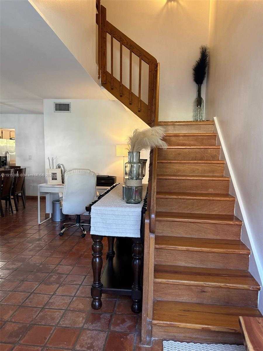 Small Image of 13360 SOUTH WEST 90TH TER #A, Miami Number 14