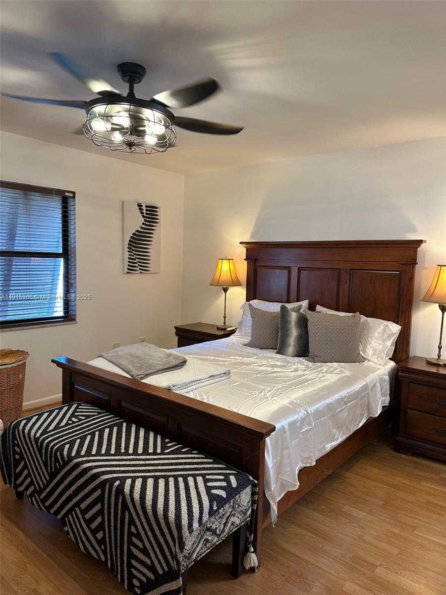 Small Image of 13360 SOUTH WEST 90TH TER #A, Miami Number 17