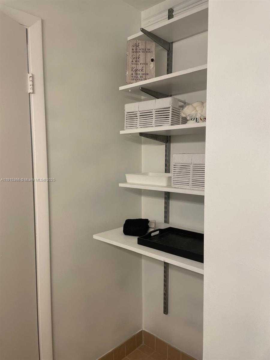 Small Image of 13360 SOUTH WEST 90TH TER #A, Miami Number 29