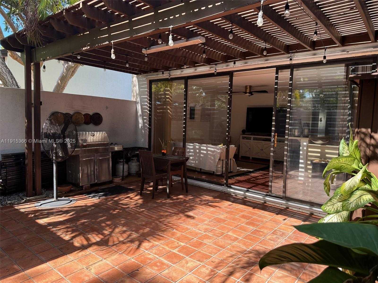 Small Image of 13360 SOUTH WEST 90TH TER #A, Miami Number 31