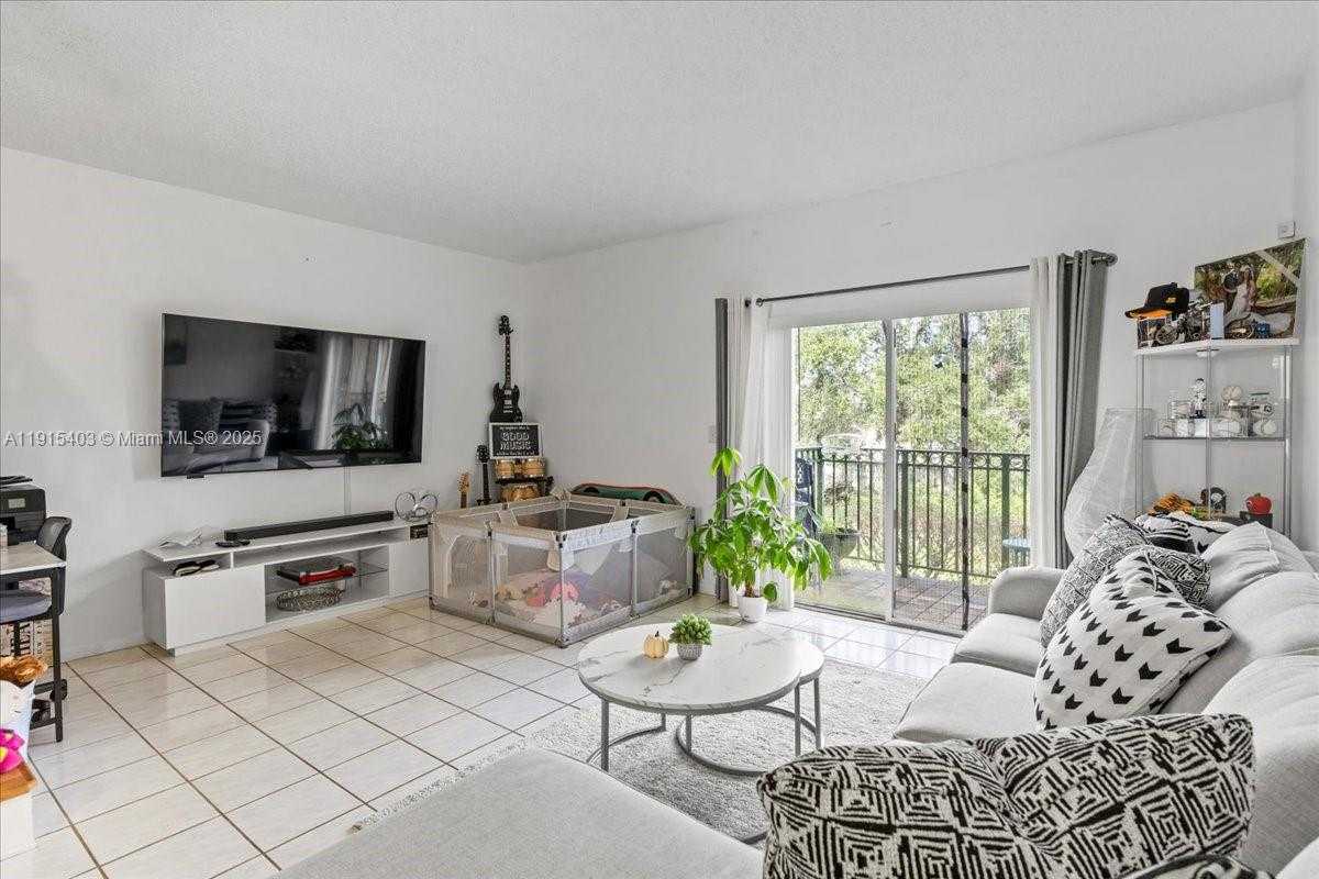 Small Image of 10014 HAMMOCKS BLVD #204-4, Miami Number 23