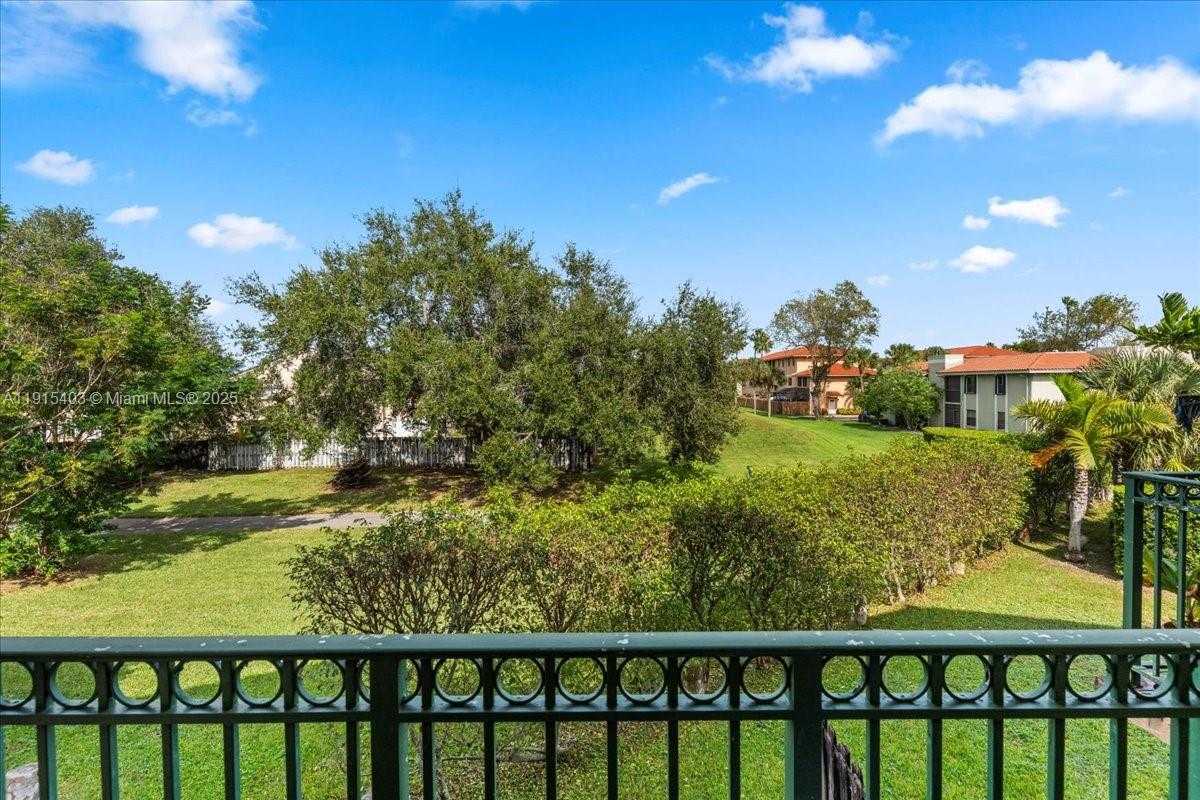 Small Image of 10014 HAMMOCKS BLVD #204-4, Miami Number 29