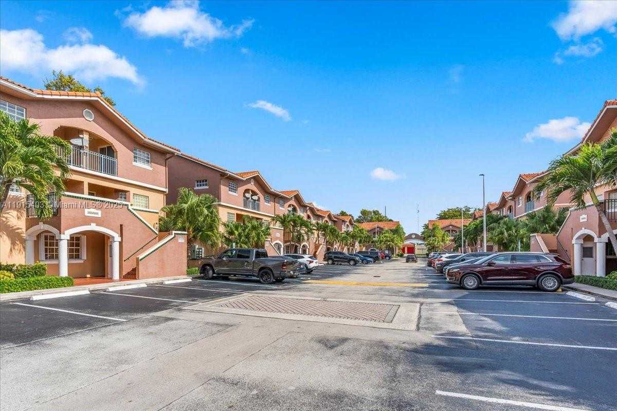 Small Image of 10014 HAMMOCKS BLVD #204-4, Miami Number 42