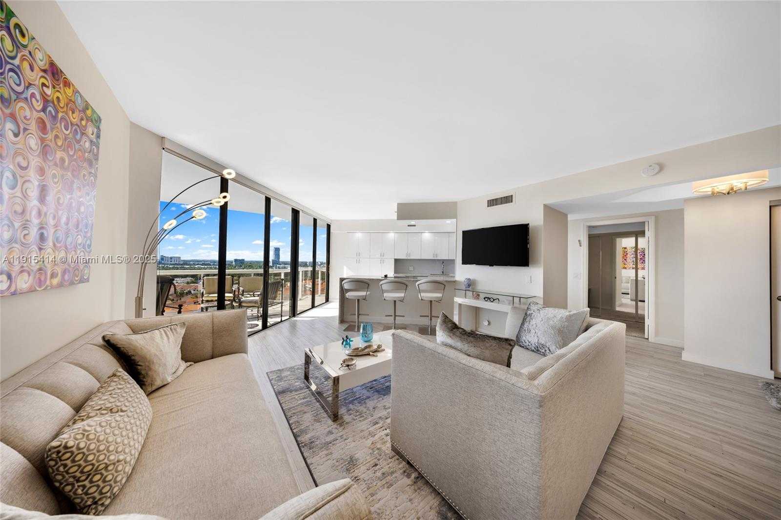 Small Image of 3610 YACHT CLUB DR #1409, Aventura Number 3