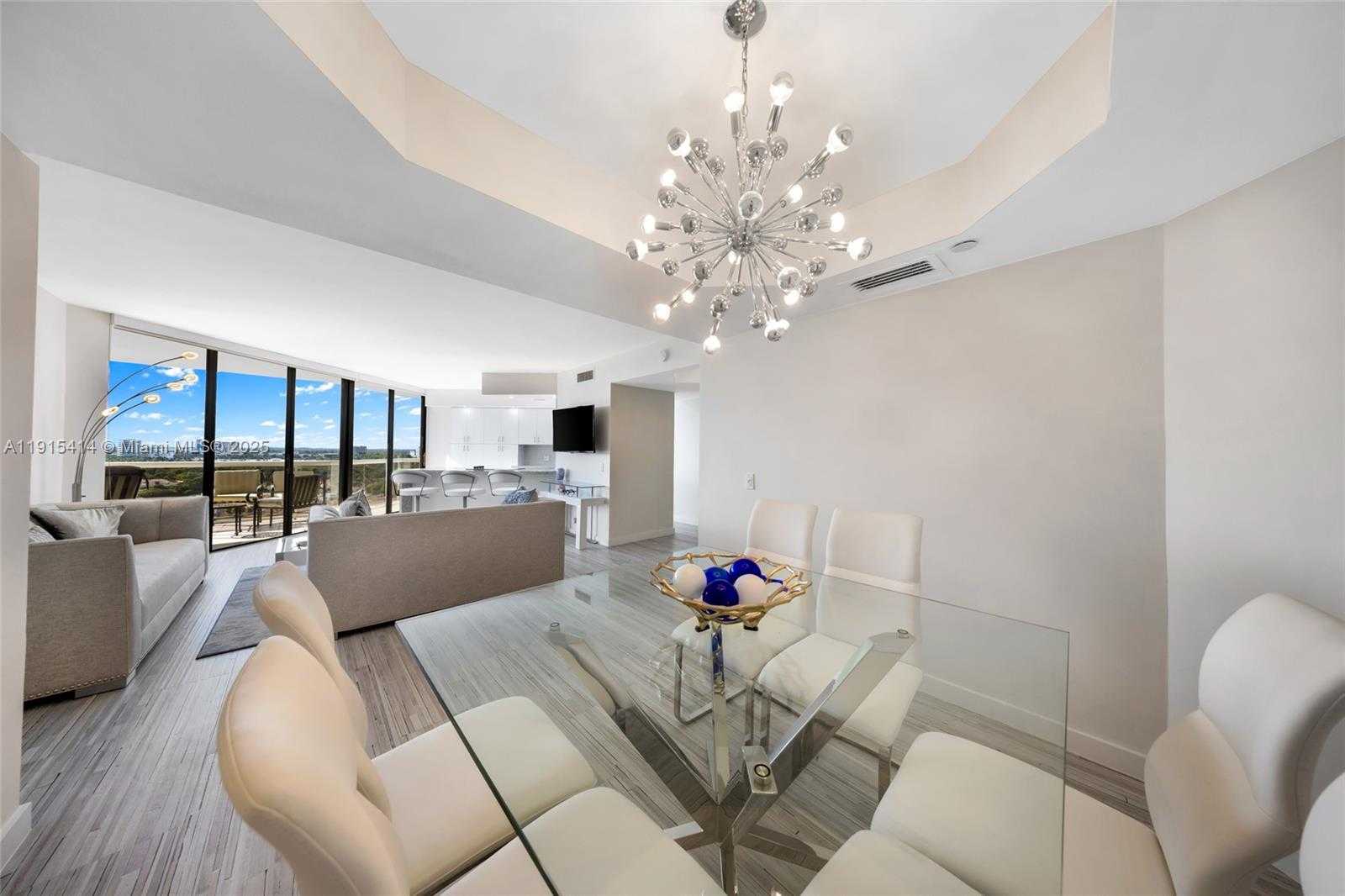 Small Image of 3610 YACHT CLUB DR #1409, Aventura Number 4