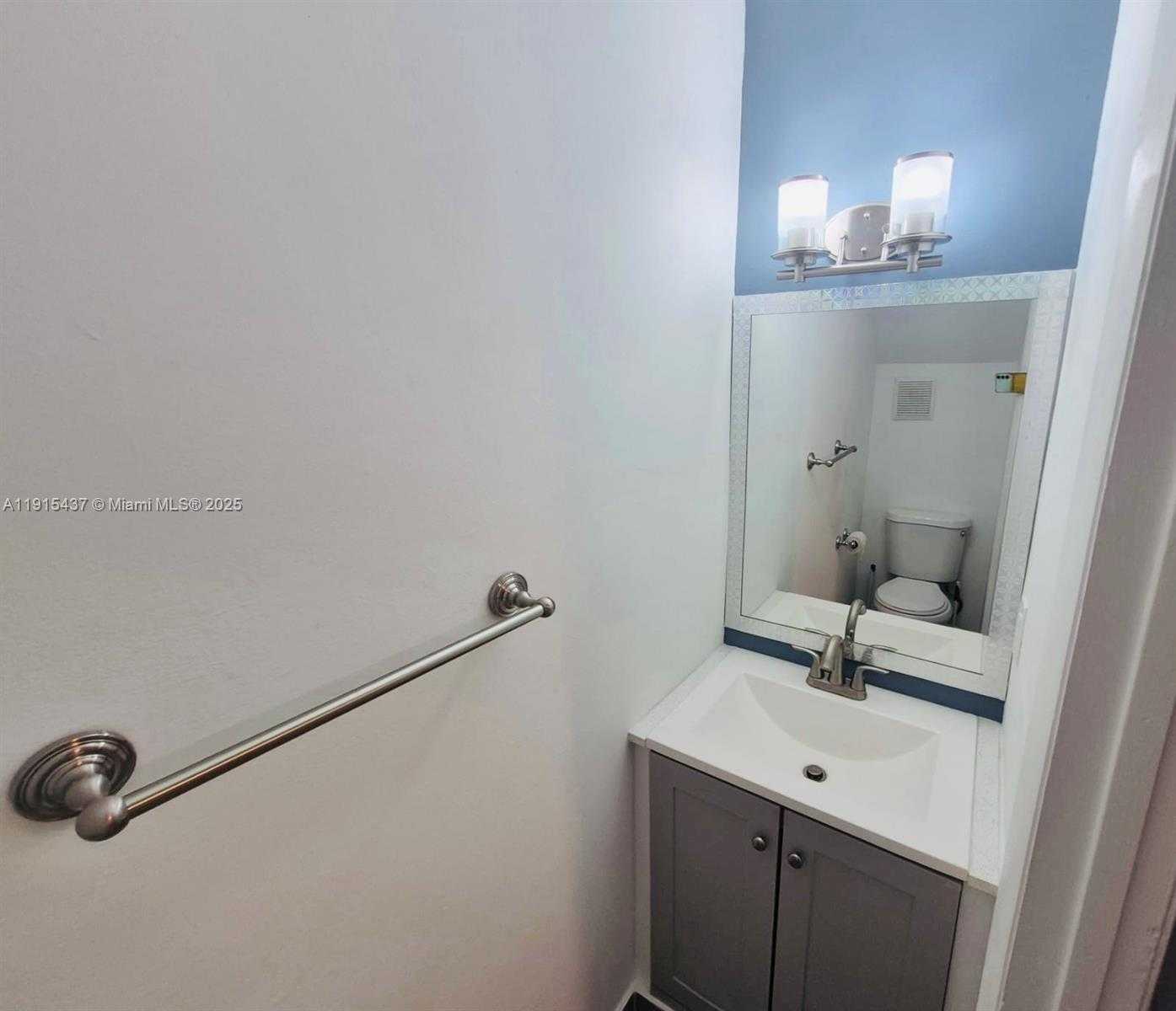 Small Image of 2660 WEST 76TH ST #207, Hialeah Number 10
