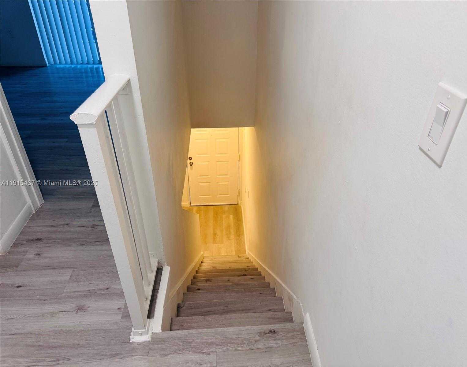 Small Image of 2660 WEST 76TH ST #207, Hialeah Number 12