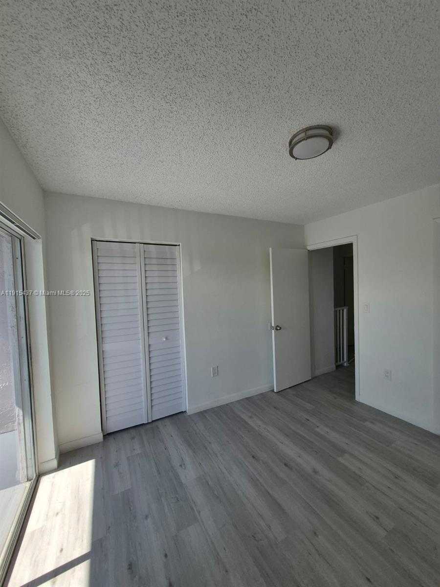 Small Image of 2660 WEST 76TH ST #207, Hialeah Number 17