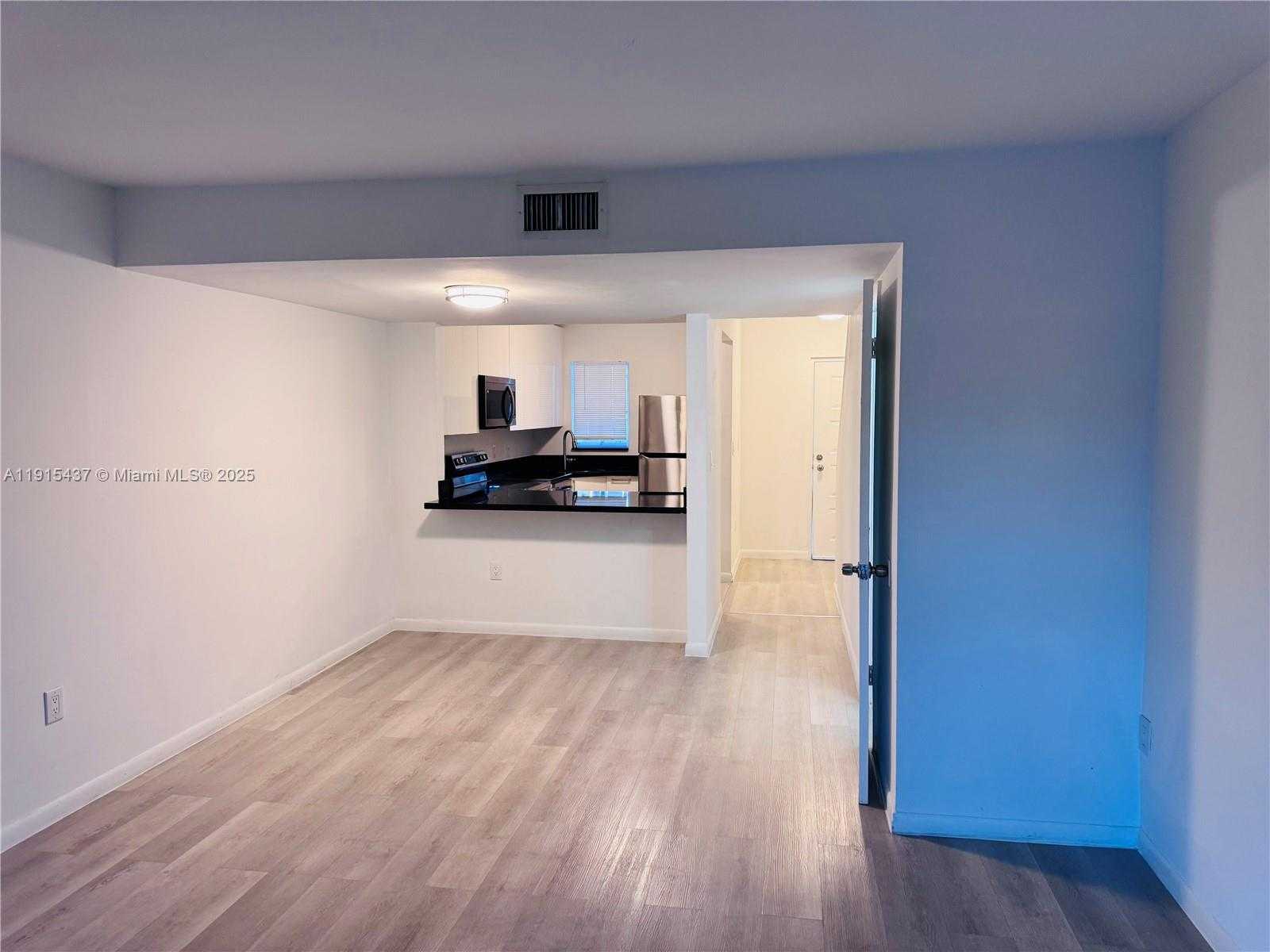 Small Image of 2660 WEST 76TH ST #207, Hialeah Number 7