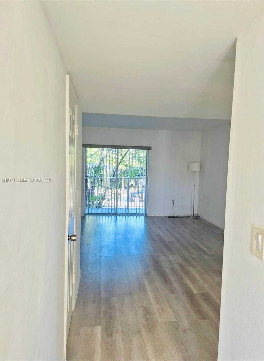 Small Image of 2660 WEST 76TH ST #207, Hialeah Number 8