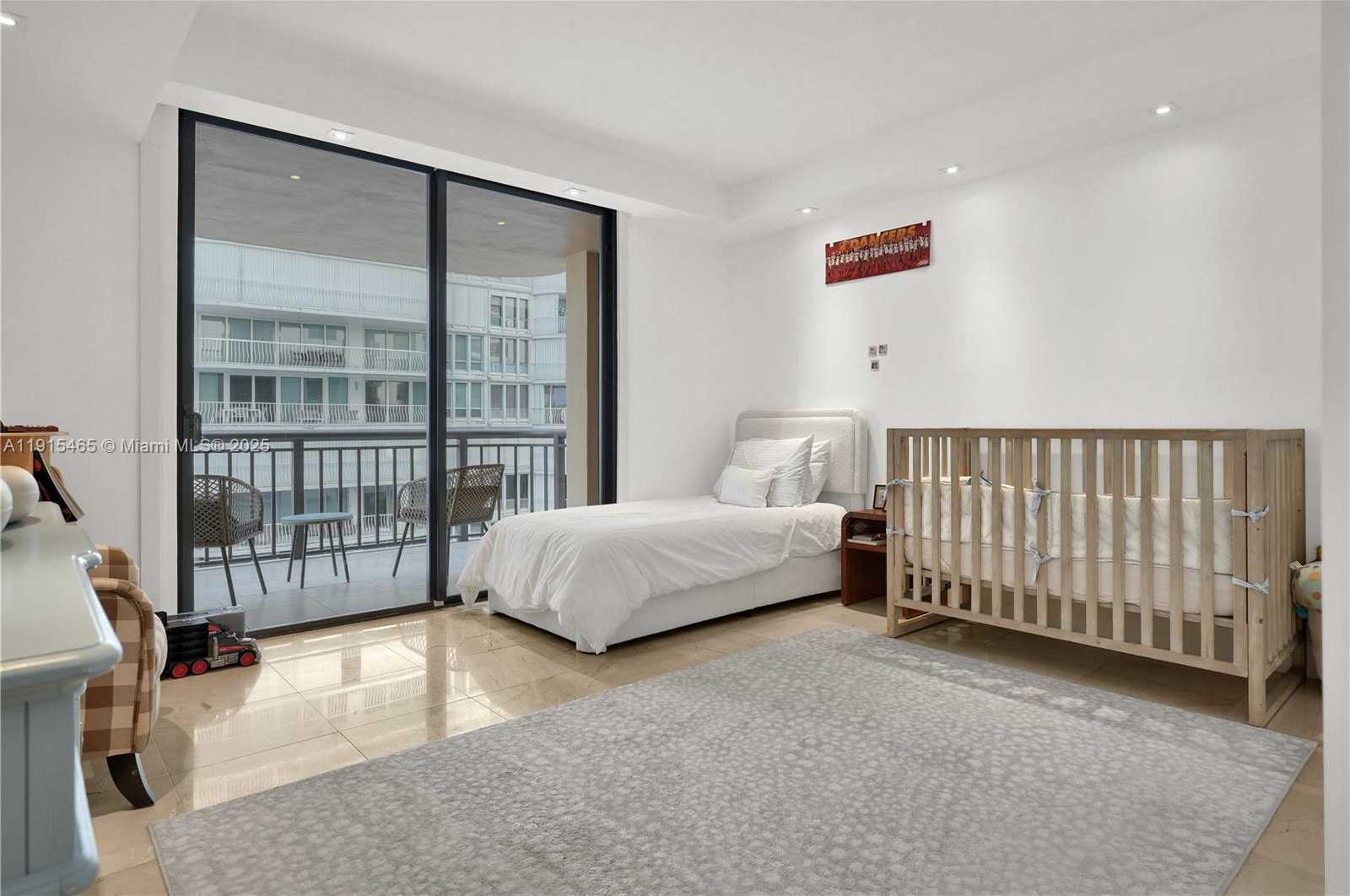 Small Image of 10175 COLLINS AVE #504, Bal Harbour Number 24