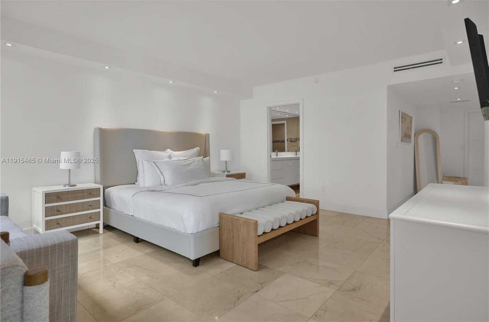 Small Image of 10175 COLLINS AVE #504, Bal Harbour Number 27