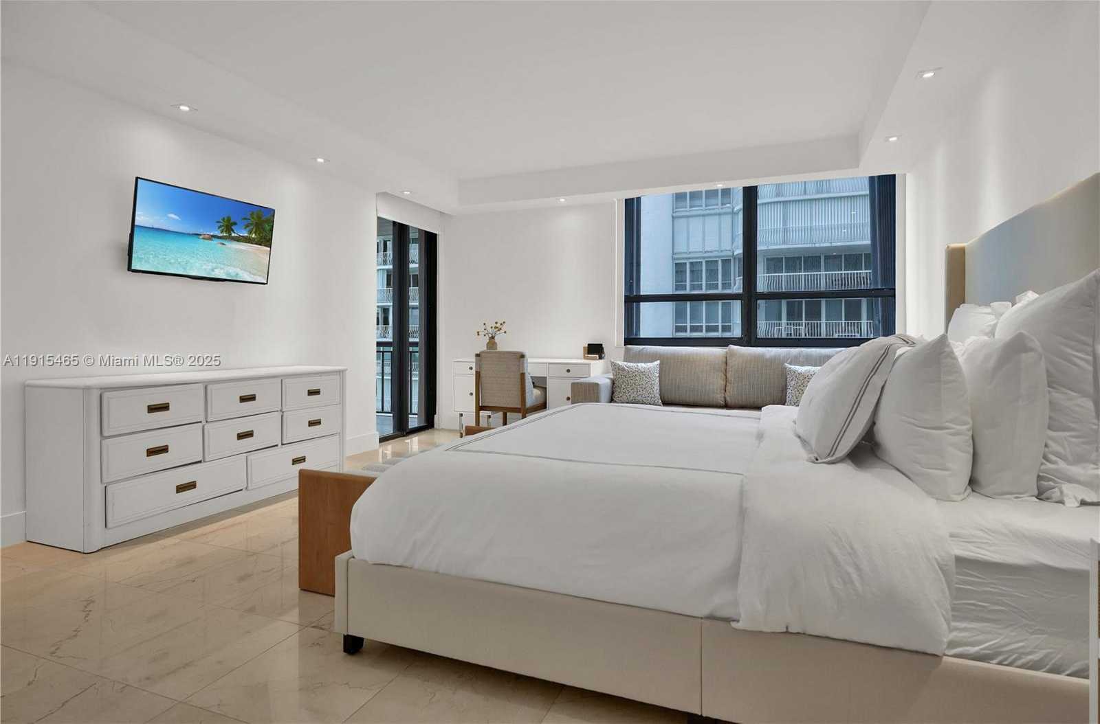 Small Image of 10175 COLLINS AVE #504, Bal Harbour Number 29