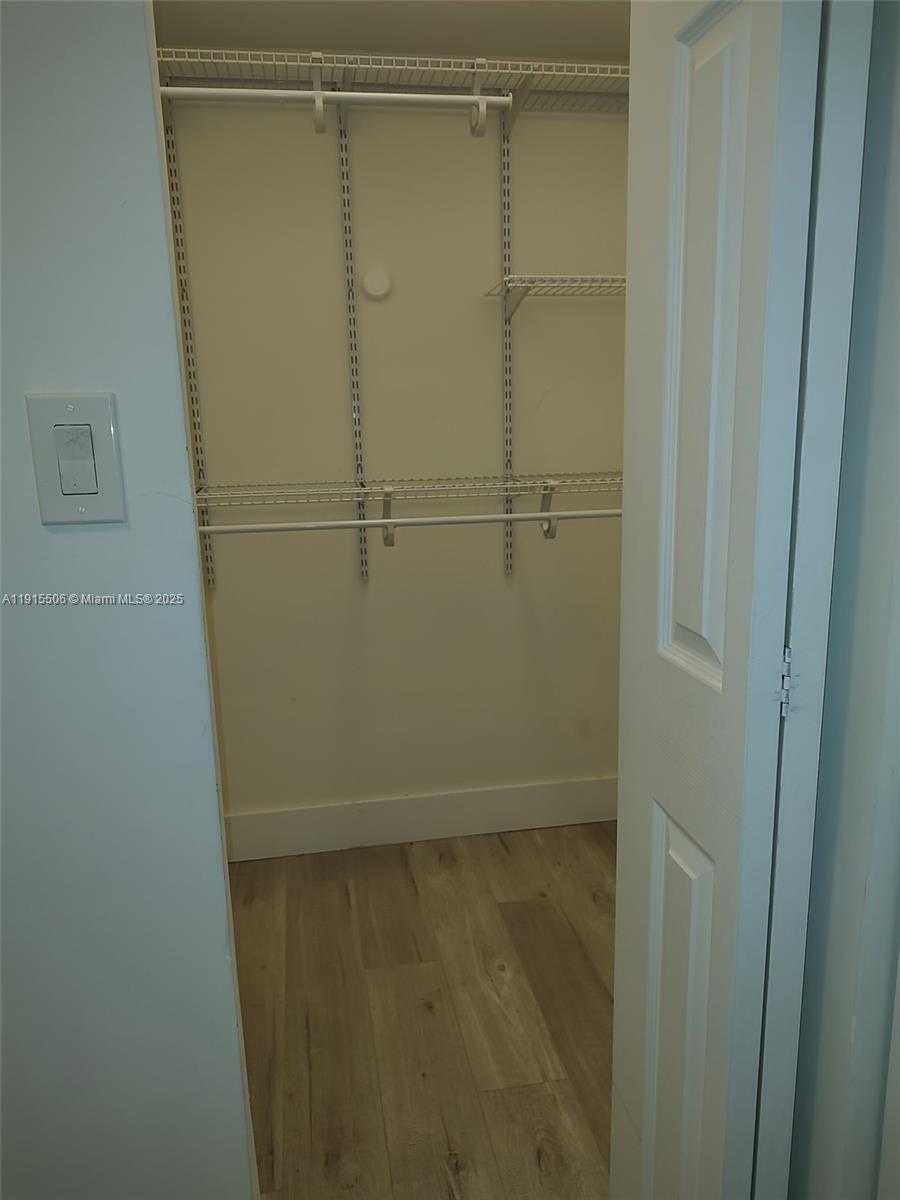 Small Image of 20515 EAST COUNTRY CLUB DR #147, Aventura Number 28