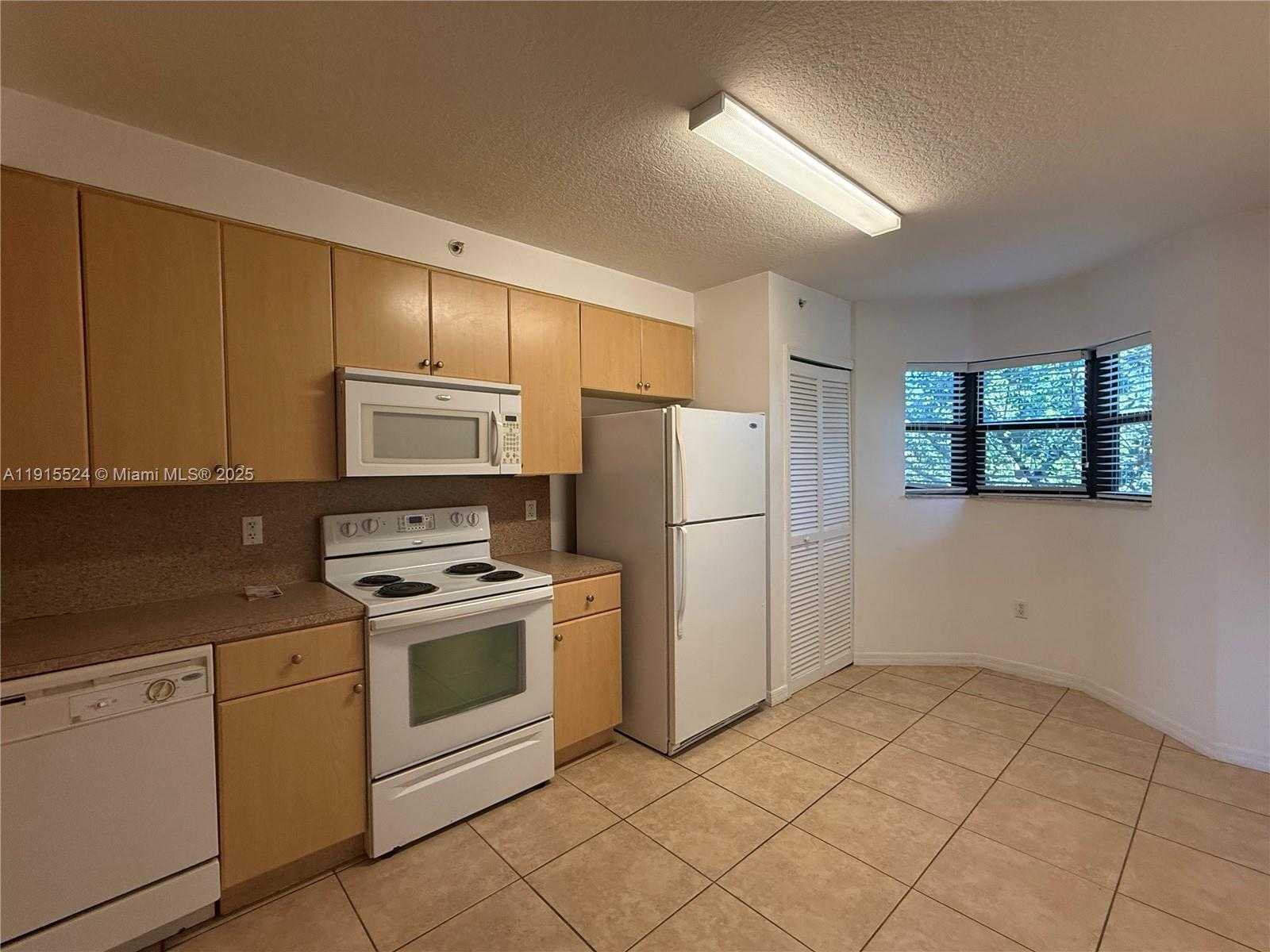 Small Image of 22901 SOUTH WEST 88TH PL #205, Cutler Bay Number 3