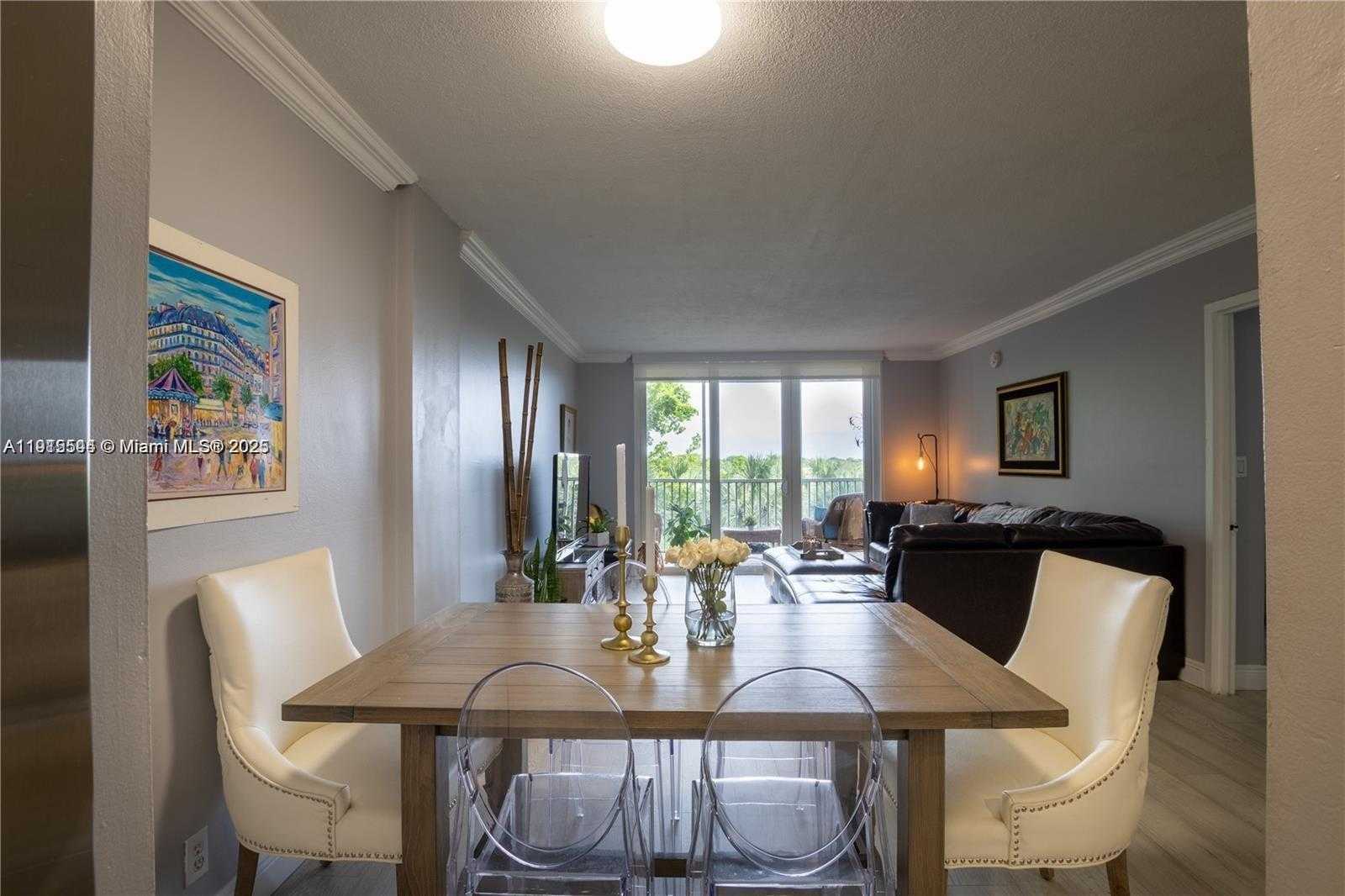 Small Image of 250 JACARANDA DR #506, Plantation Number 2