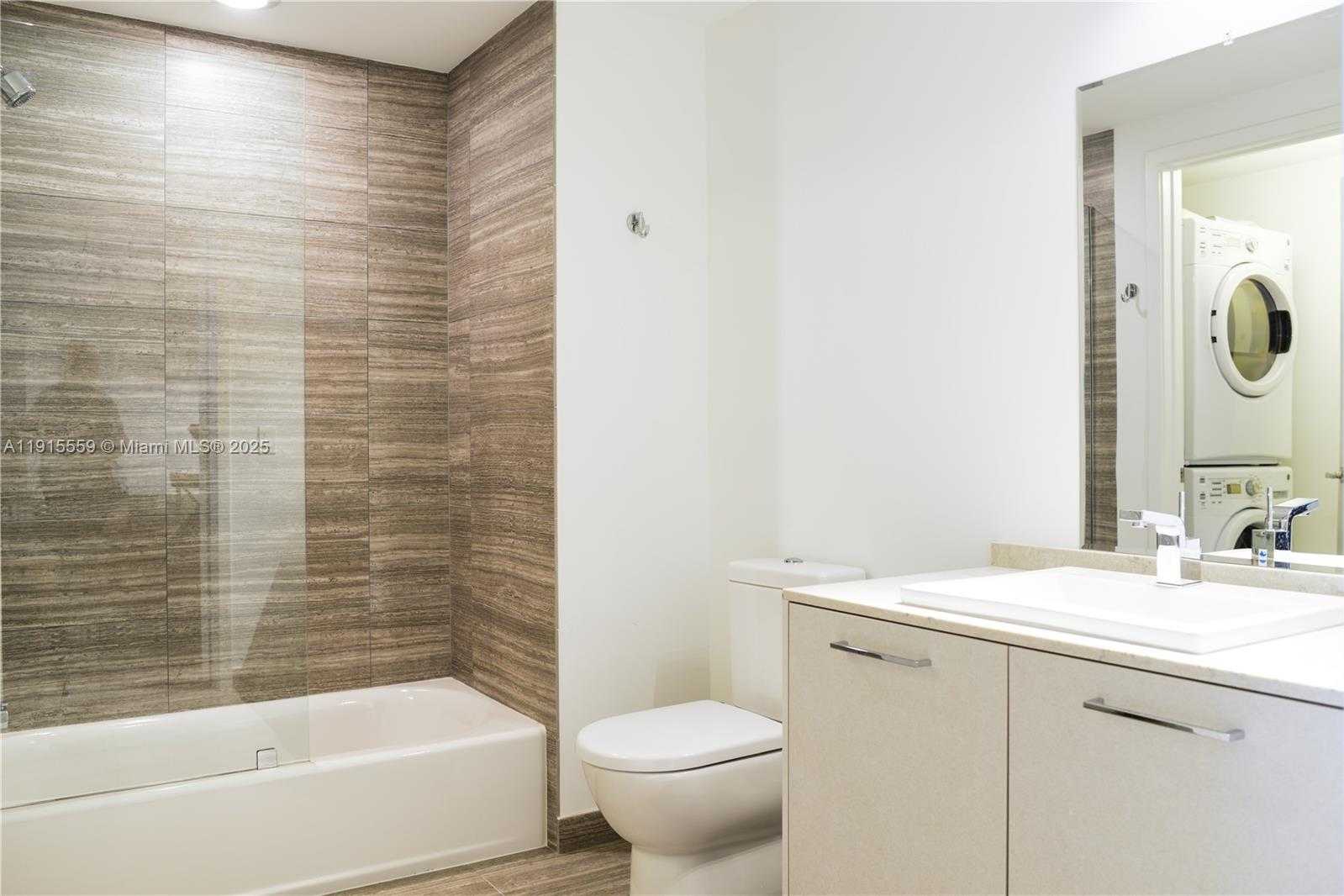 Small Image of 1010 BRICKELL AVE #3002, Miami Number 12