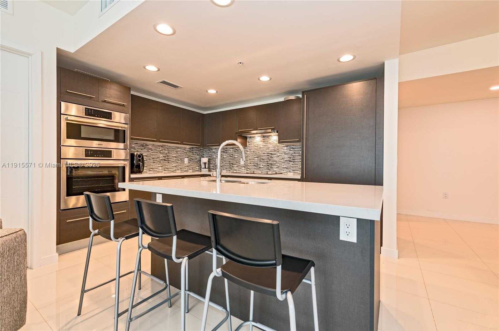 Small Image of 7661 NORTH WEST 107TH AVE #514, Doral Number 17